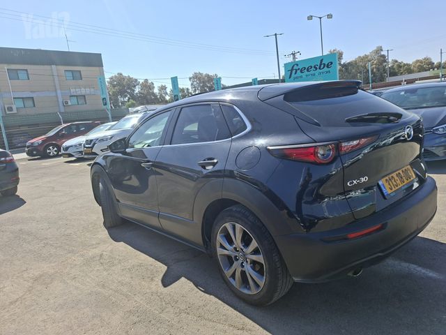 מאזדה CX-30