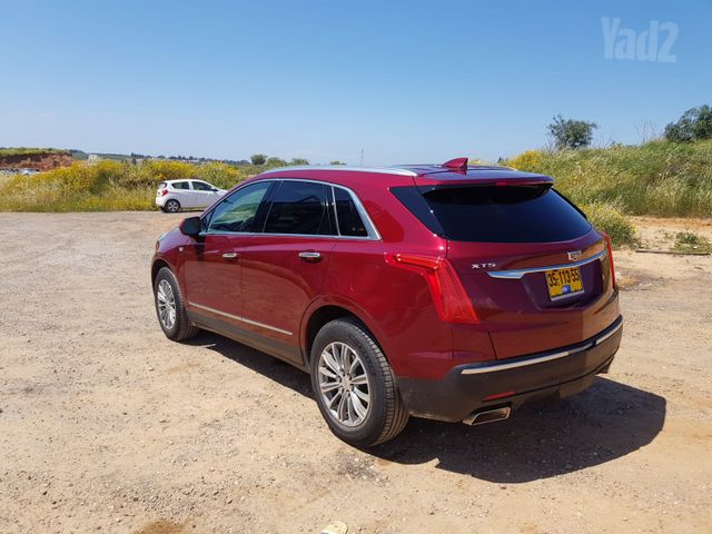 קאדילק XT5