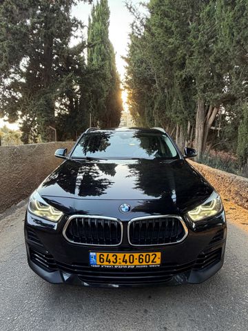 ב מ וו X2
