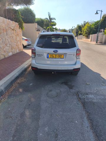 מודעת רכב סובארו פורסטר