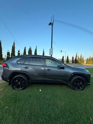 טויוטה RAV4