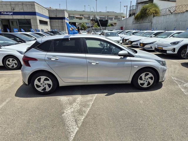 יונדאי i20