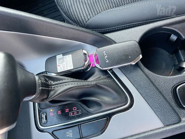 קיה נירו פלוס