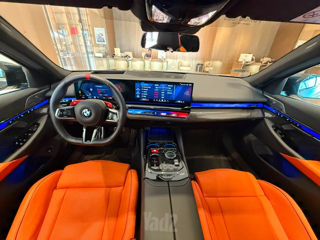 ב מ וו M5
