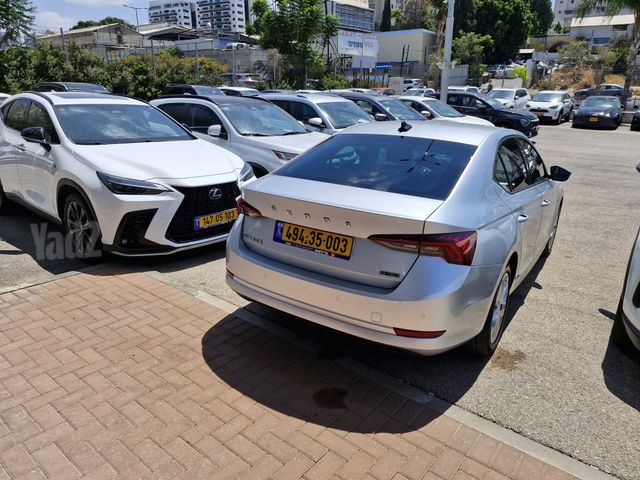 סקודה אוקטביה