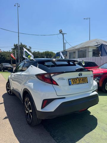 טויוטה C-HR
