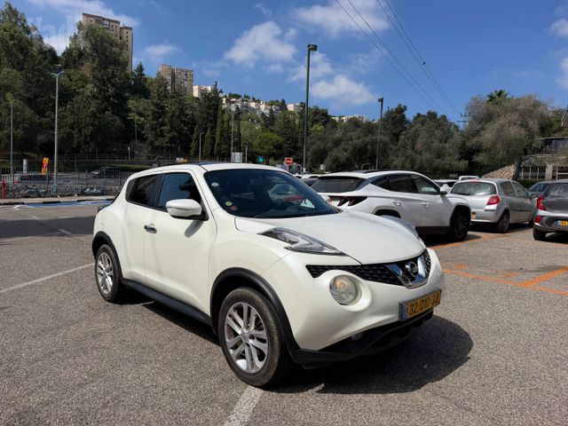 ניסאן ג'וק