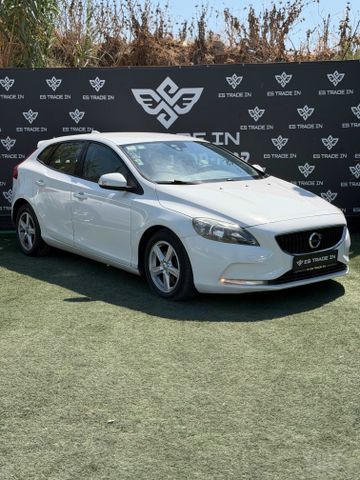 וולוו V40