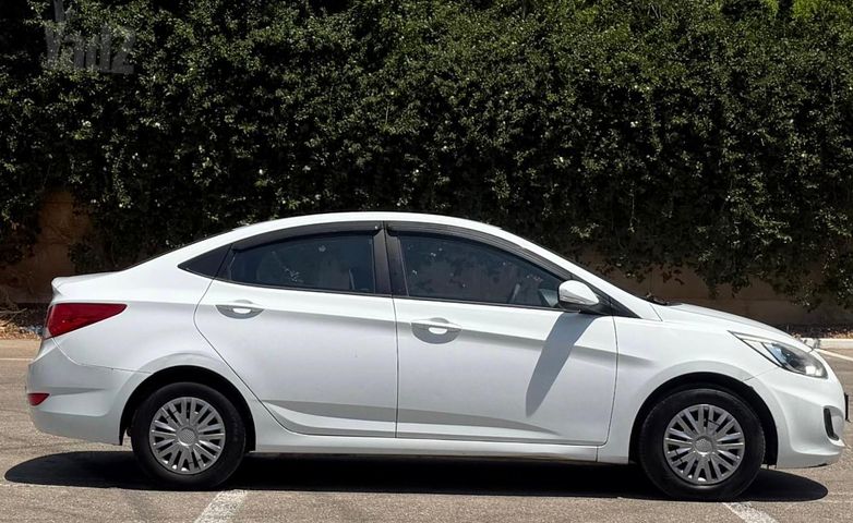 יונדאי אקסנט i25