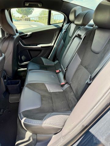 וולוו S60