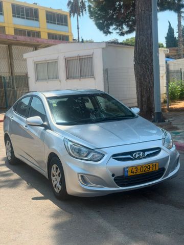 יונדאי אקסנט i25