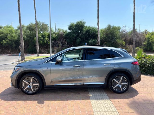 מרצדס-בנץ EQE SUV
