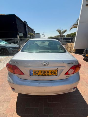 טויוטה קורולה