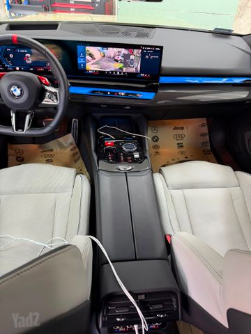 ב מ וו M5
