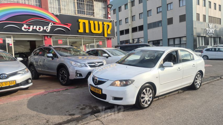 מודעת רכב מאזדה 3