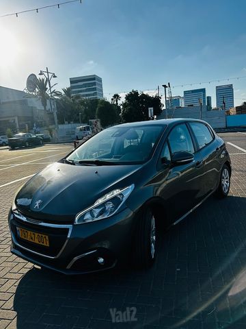 פיג'ו 208
