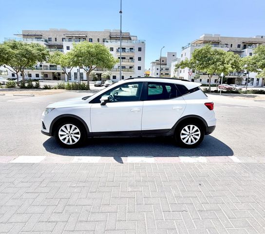 סיאט ארונה