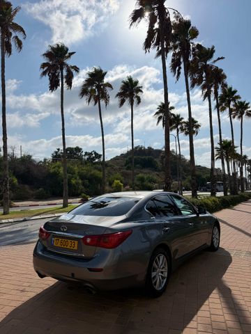 אינפיניטי Q50