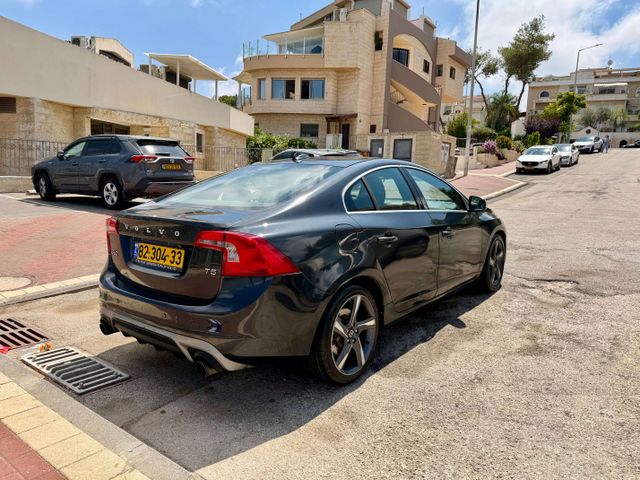 מודעת רכב וולוו S60 2