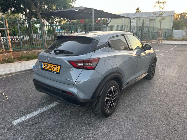 ניסאן ג'וק