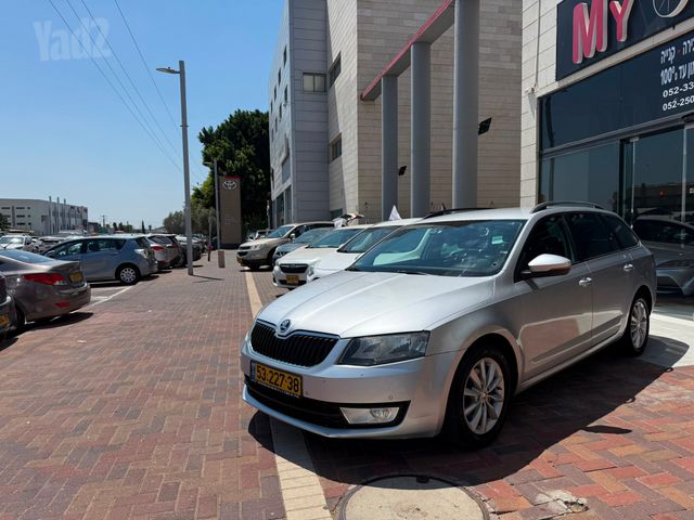 סקודה אוקטביה