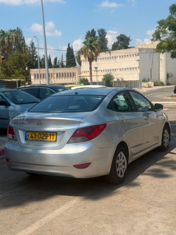 יונדאי אקסנט i25