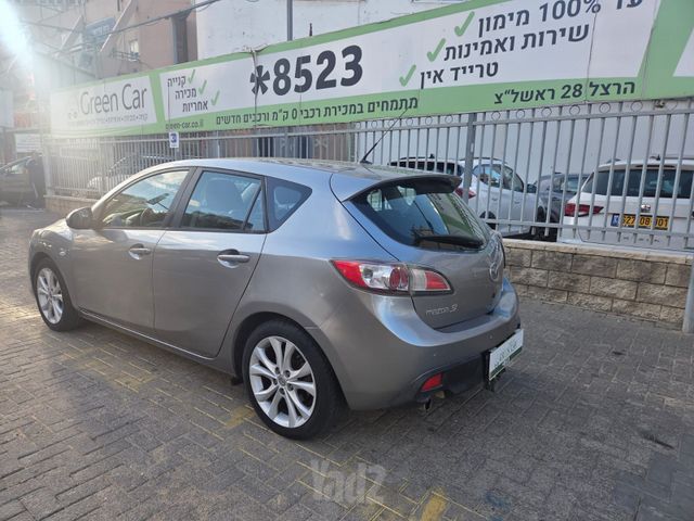 מאזדה 3