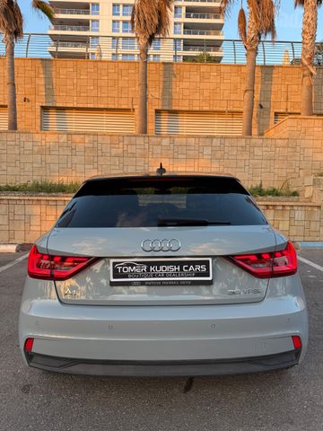 אאודי A1
