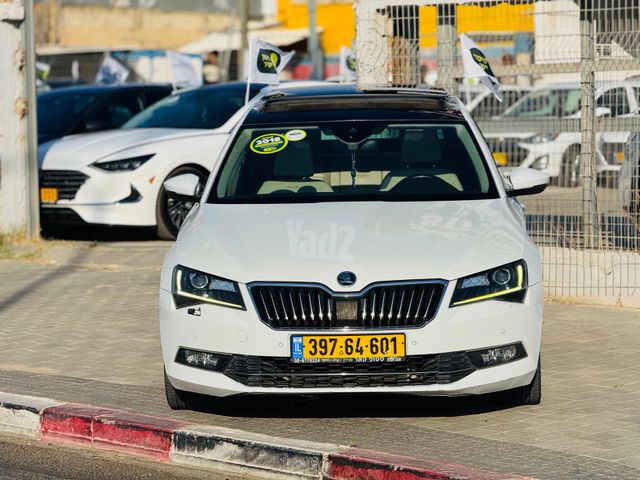 סופרב 4X2 L And K אוט׳ 4 דל 2.0 (220 כ״ס)