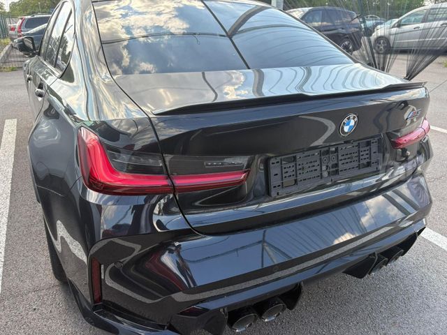 ב מ וו M3