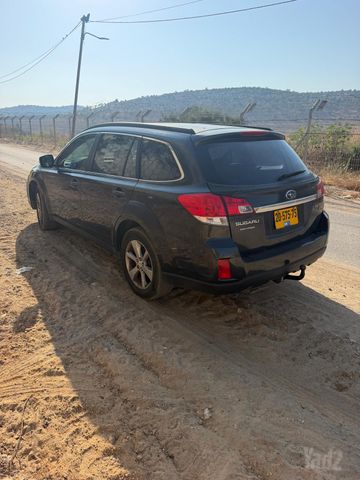 סובארו אאוטבק