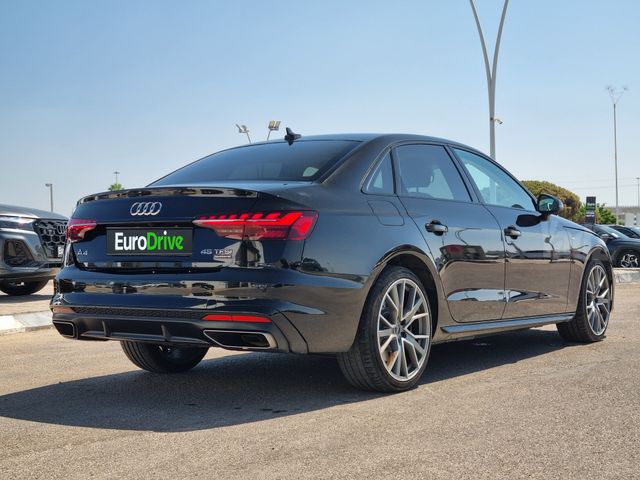 אאודי A4