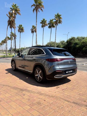 מרצדס-בנץ EQE SUV