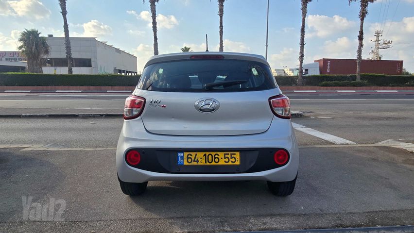 יונדאי i10