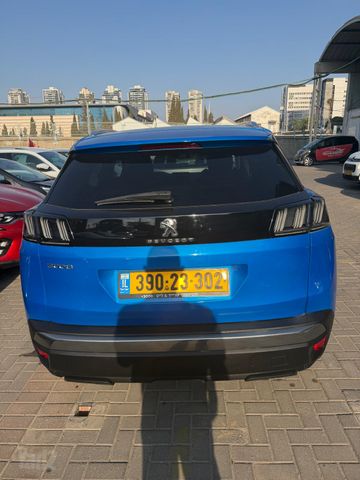 פיג'ו 3008