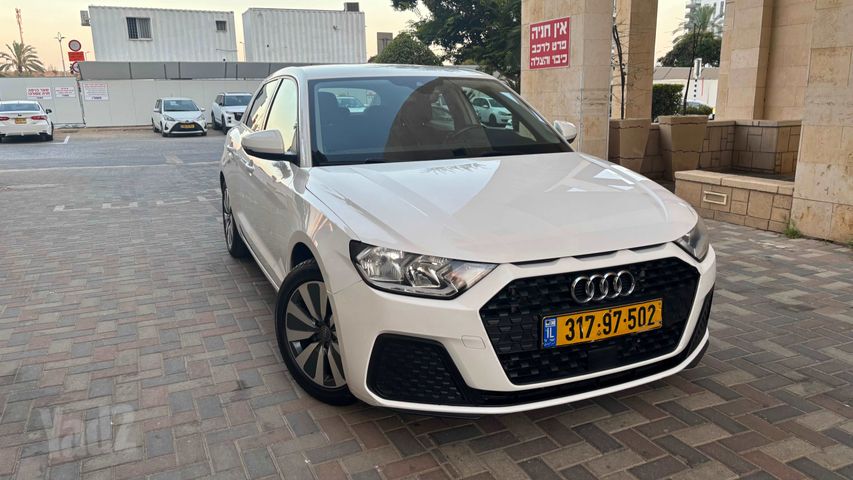 אאודי A1
