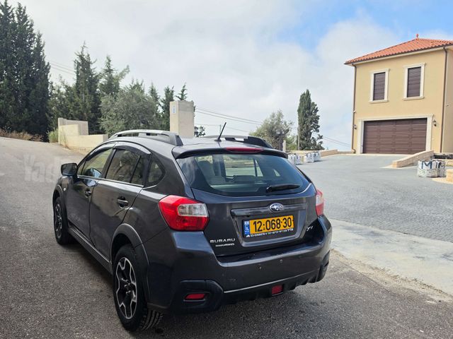 סובארו XV