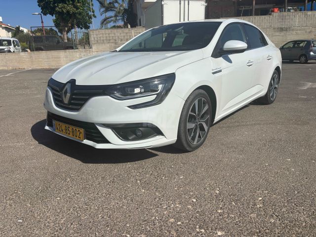 רנו מגאן