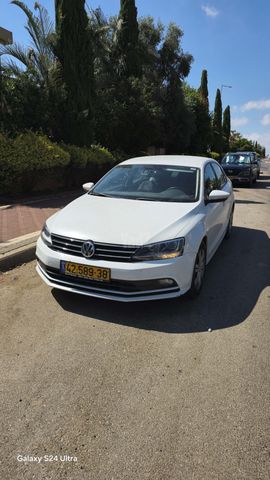 מודעת רכב פולקסווגן ג'טה