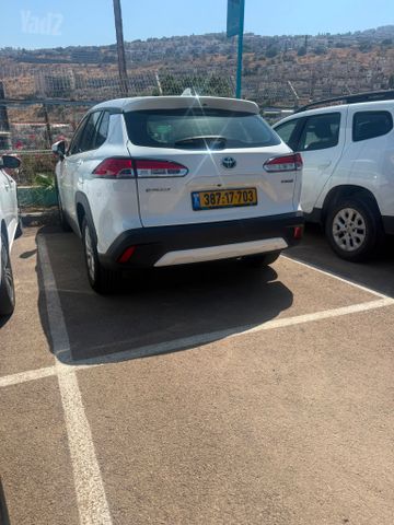 טויוטה קורולה קרוס