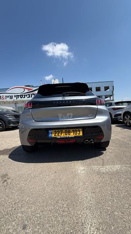 פיג'ו 208