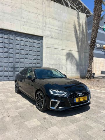 אאודי A4