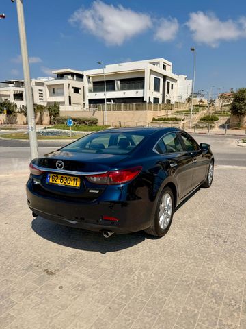 מאזדה 6