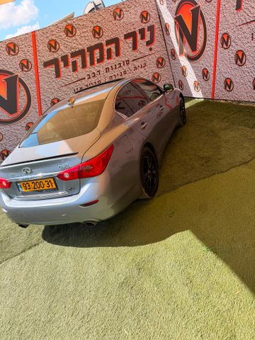 אינפיניטי Q50