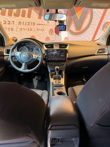 ניסאן סנטרה