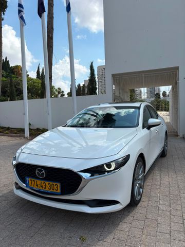 מודעת רכב מאזדה 3