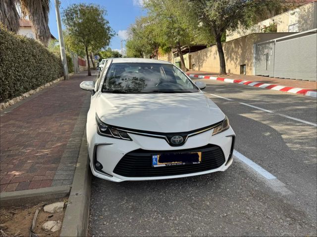 טויוטה קורולה