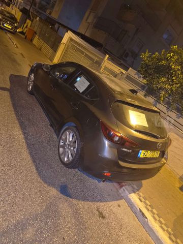 מאזדה 3