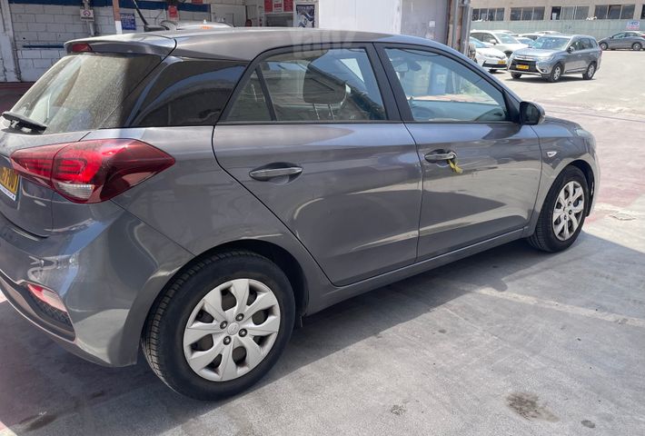 יונדאי i20