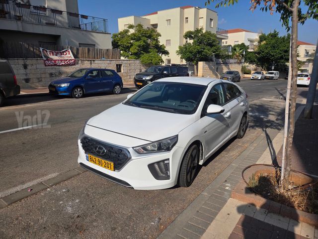 יונדאי איוניק